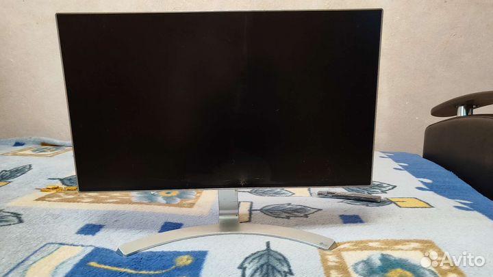 Монитор 24 дюйма LG