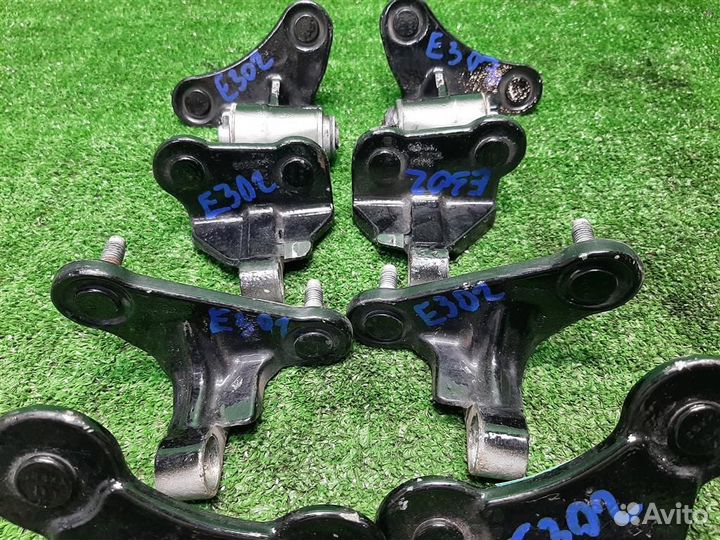 Петли дверей комплект Mercedes Benz C-Class W204