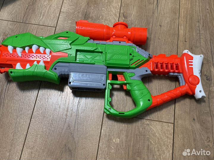Бластер nerf