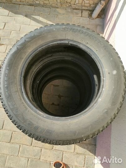 Bridgestone Blizzak Spike-01 185/65 R15