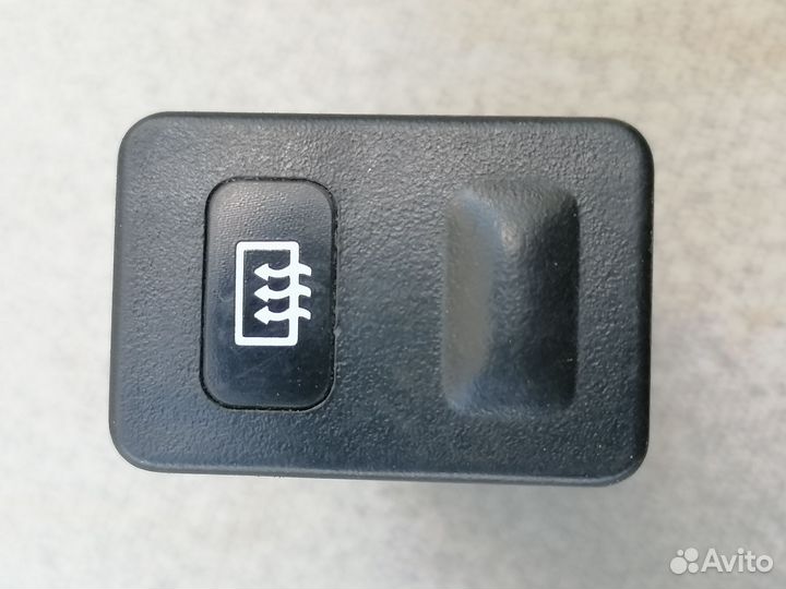 Кнопка обогрева заднего стекла Kia Sephia 1995