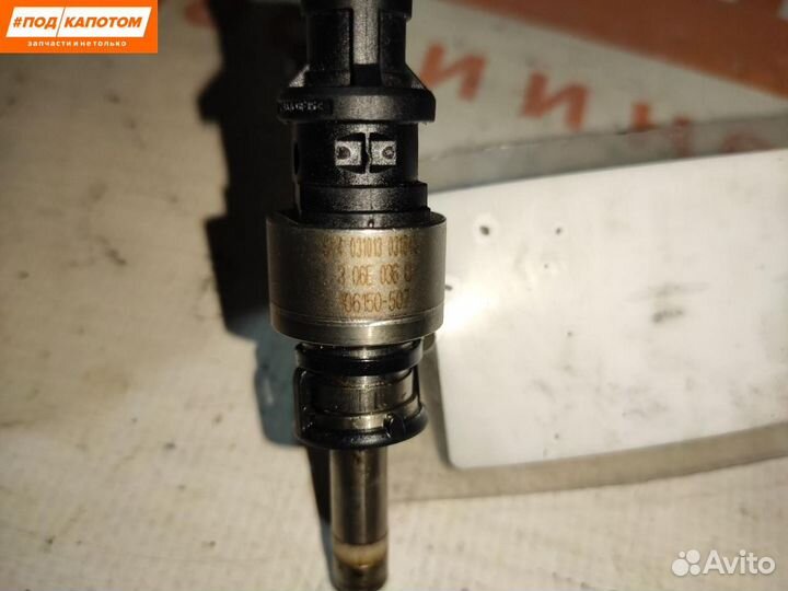 Форсунка топливная Audi A6 4G/C7 2014 06E906036Q