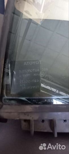 Форточка задней двери Toyota Rav 4 (XA 30)