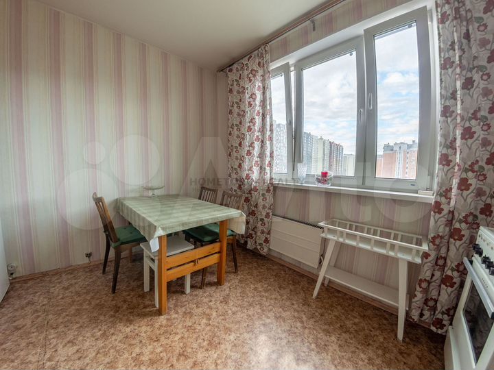 2-к. квартира, 59 м², 14/17 эт.