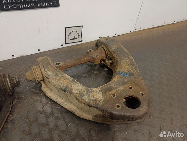 Рычаг передний верхний Toyota Hilux Surf