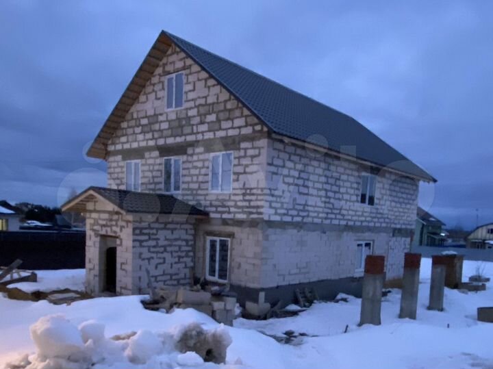 Дом 213 м² на участке 15 сот.