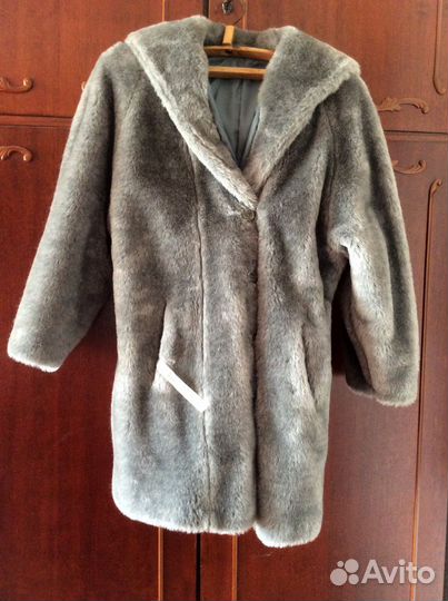 Шуба из искусственного меха 46-48 (Новая)