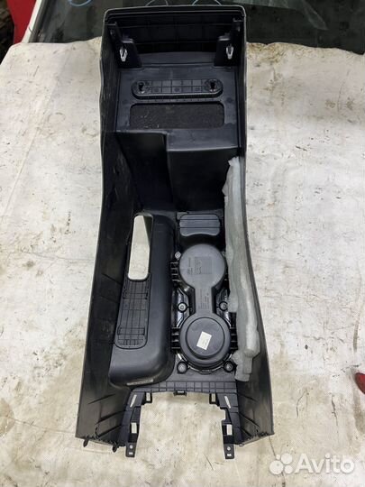 Тоннель подлокотник hyundai avante elantra md