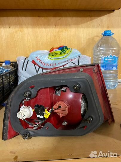 Задний фонарь Kia Magentis