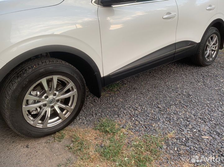 Tigar High Performance 215/60 R16 99V