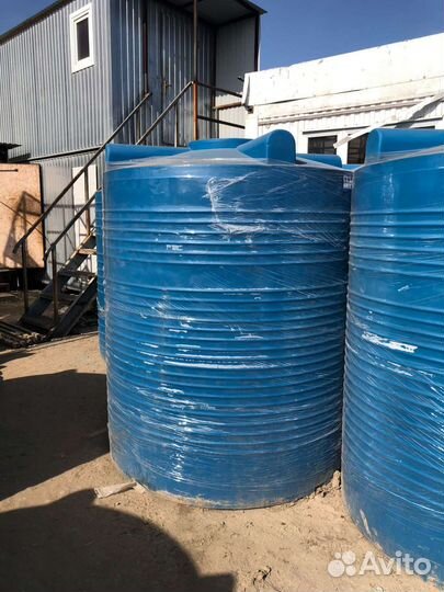 Емкость для воды пластиковая