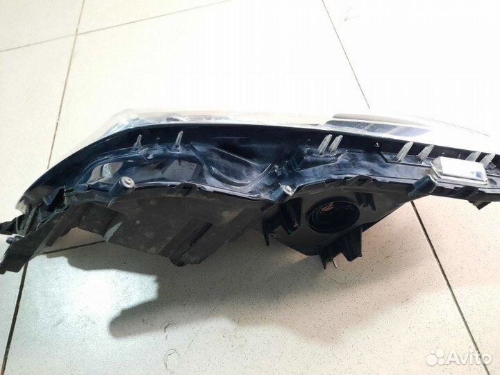 Фара передняя правая Toyota Camry V70 2018-2019