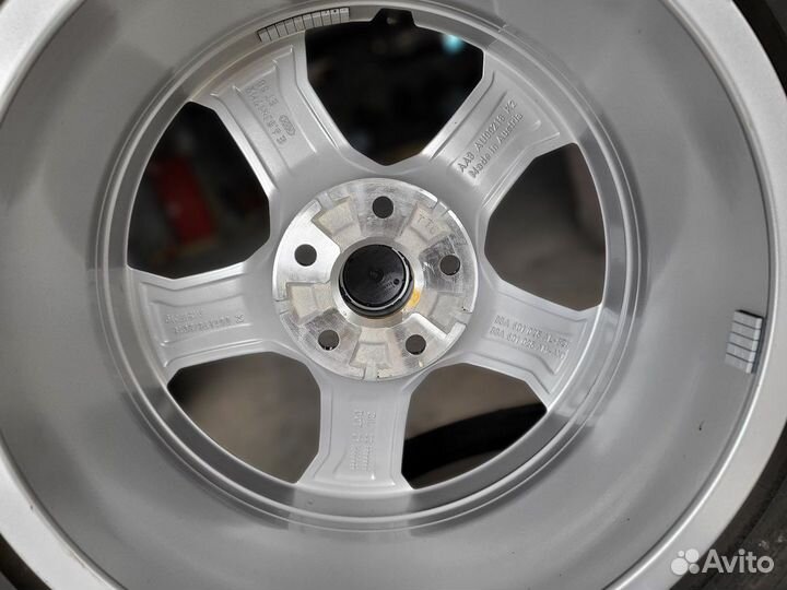 Оригинальные колеса на Q3 F3 R17