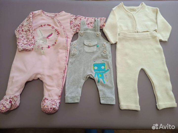 Пакет одежды на девочку с рождения до года