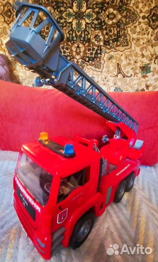 Пожарная машина Bruder