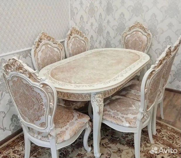 Стол и Стулья