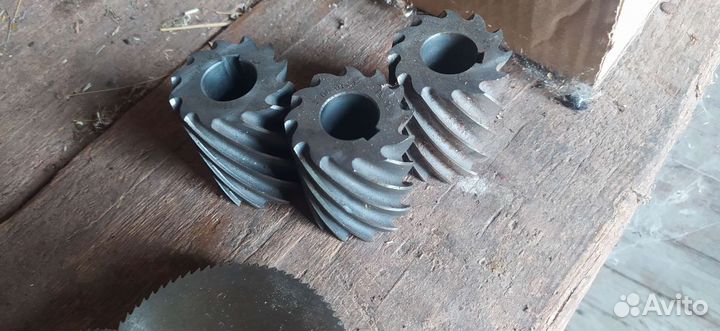 Токарные резцы