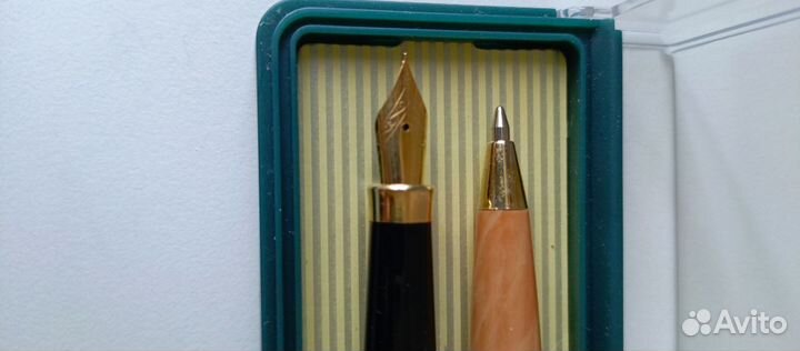 Набор ручек новый