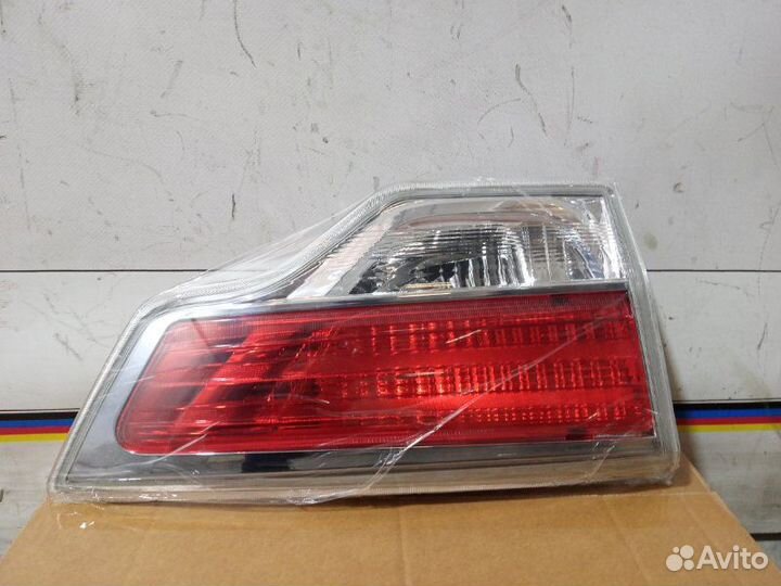 Фонарь правый Toyota Highlander 3 U50 2014