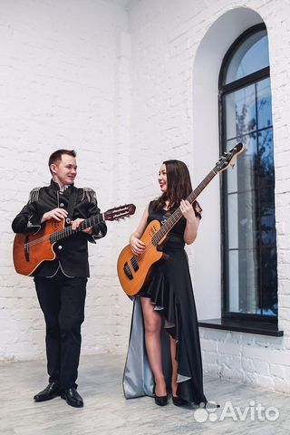 Дуэт гитархит