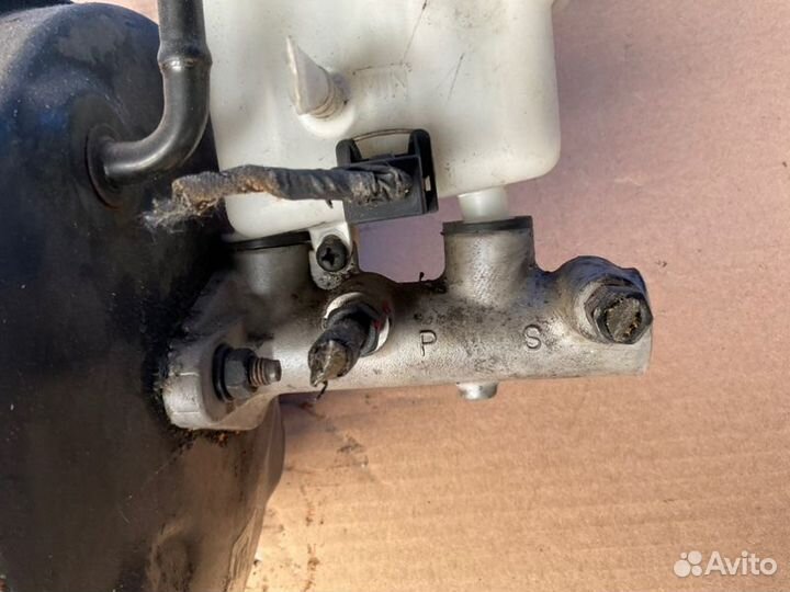 Главный тормозной цилиндр Hyundai Sonata NF 2.4L