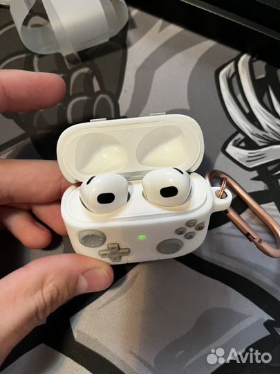 Apple airpods 3 magsafe charging case
