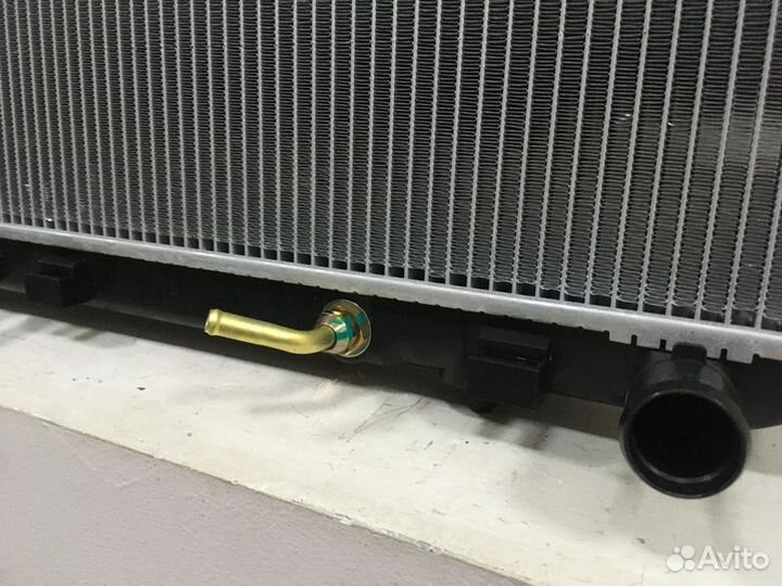 Радиатор охлаждения Лексус RX350 09