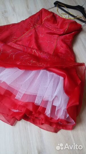 Платье вечернее