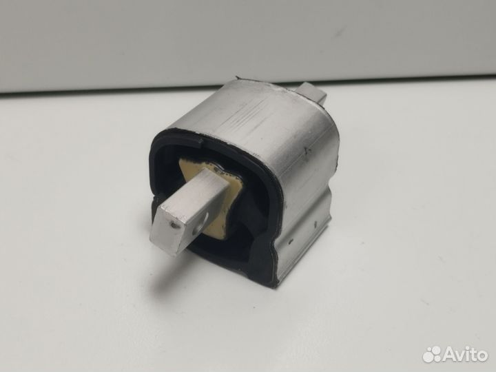 Опора АКПП mercedes benz A2222400717