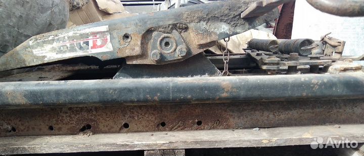 Продам прицепное устройство (бабка MAN).Торг