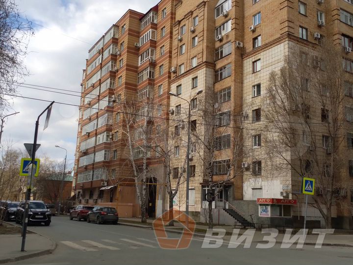 Офисное помещение в центре города с парковкой