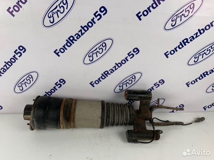 Стойка подвески передняя левая Mercedes-Benz