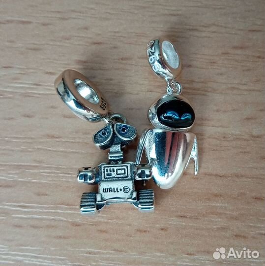 Валли и Ева. Подвеска (шарм, кулон, брелок)
