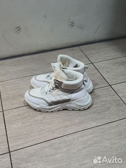 Кроссовки зимние