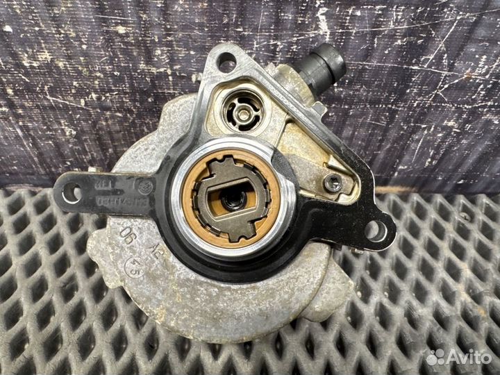 Вакуумный насос Audi Q7 4L BHK 2007