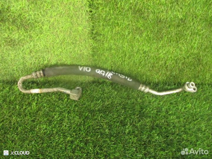 Шланг кондиционера на nissan tino V10 QG18DE