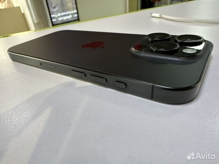 iPhone 15 Pro, 1 ТБ