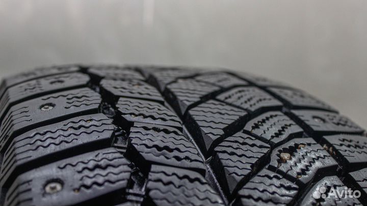 Viatti Brina Nordico V-522 215/50 R17 91T