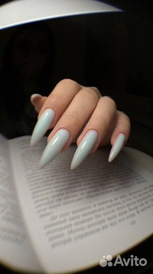 Маникюр педикюр