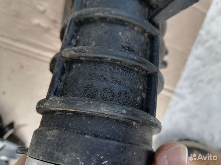 Патрубок воздушного фильтра Renault