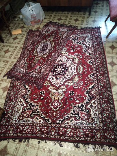 Ковёр, накидка на диван