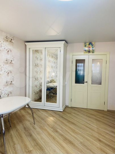 2-к. квартира, 66,1 м², 12/17 эт.