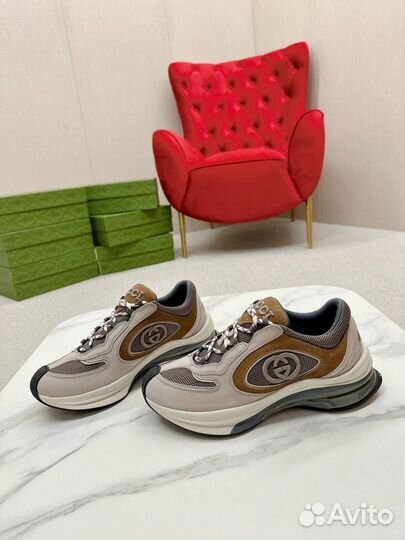 Кроссовки Gucci В наличии Размер 39