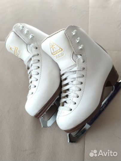 Коньки фигурные Jackson Artiste 27р