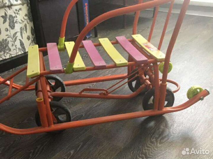 Санки детскиие с колесами и теплым чехлом