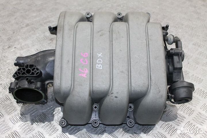 Коллектор впускной Audi A5 8T A4 B8 Q5 8R 2.8 3.2