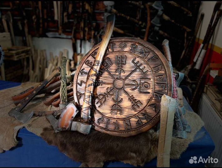 Топор кованый ручной работы