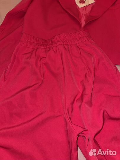 Брючный костюм женский розовый фукция жакет пиджак