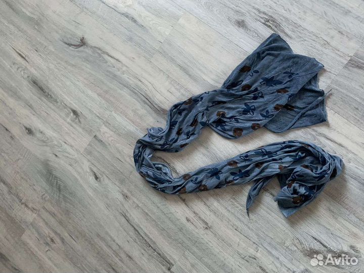 Шарфы, палантины, платки. В отличном состоянии