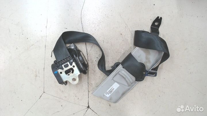 Ремень безопасности правый передний Skoda Rapid